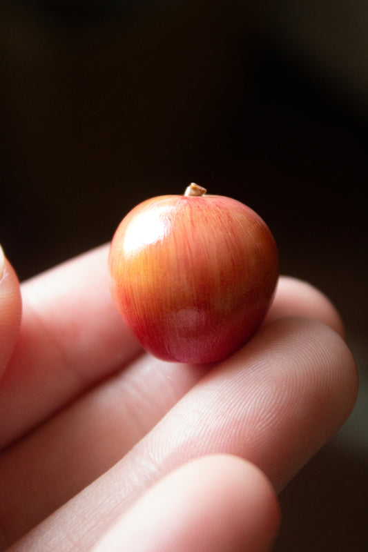 Apple Magnet