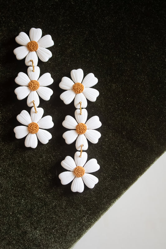 Daisy Trio