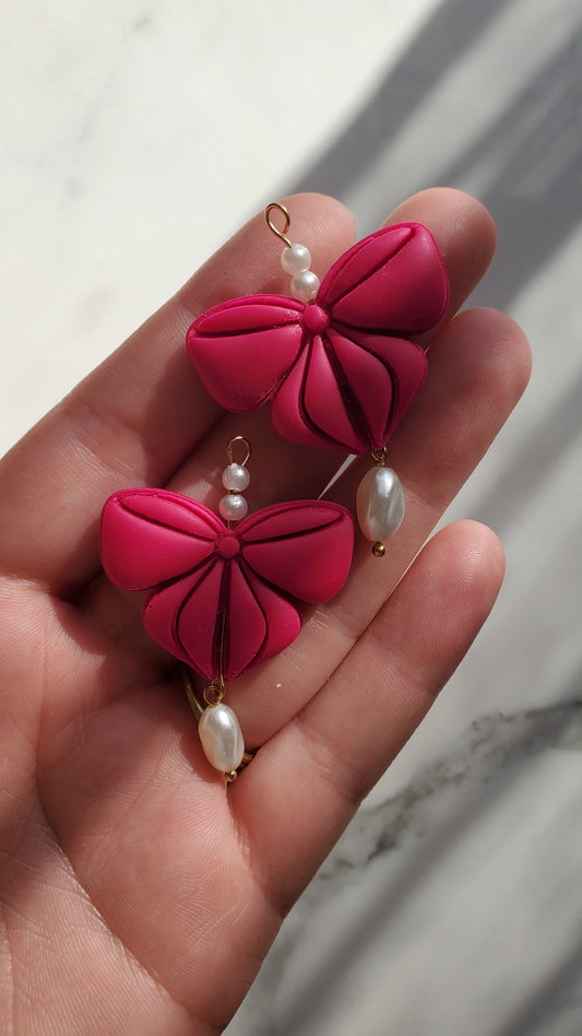 Fuschia Bows + Pearls *small damage